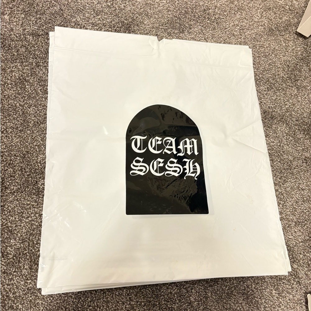 Teamsesh merch bag